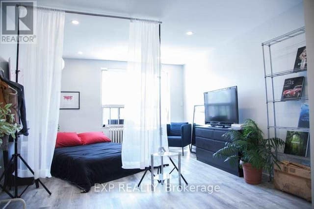 5 - 259 Lakeshore Rd. E