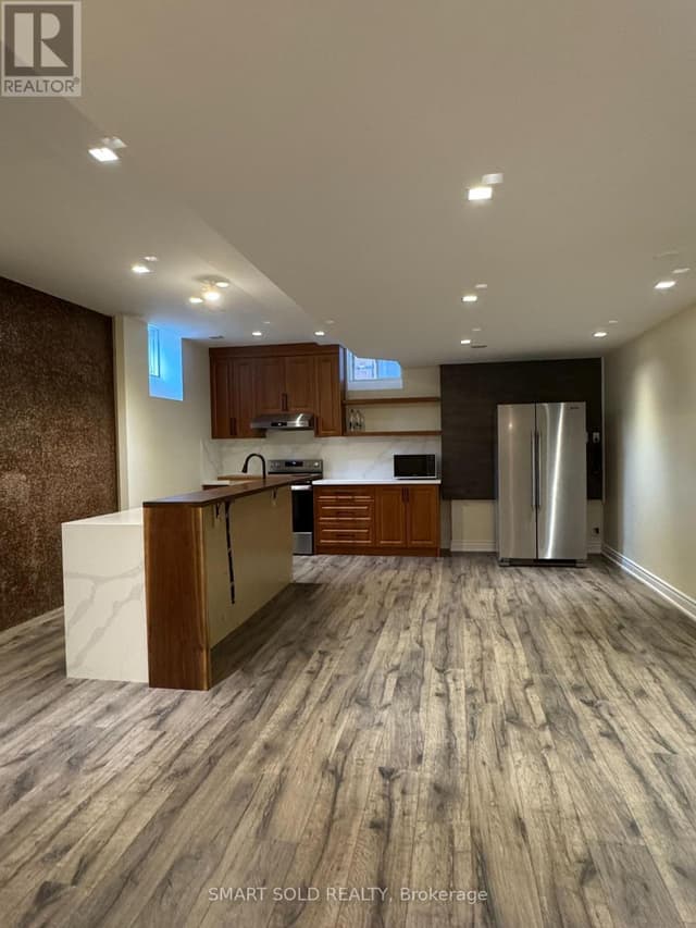 2374 Robmar Dr.