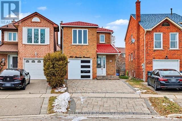 993 Lucerne Cres.