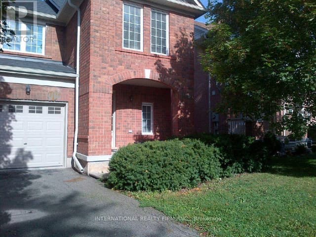 2453 Baintree Cres.