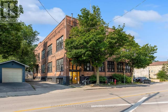 B 2 - 468 Cumberland Ave.