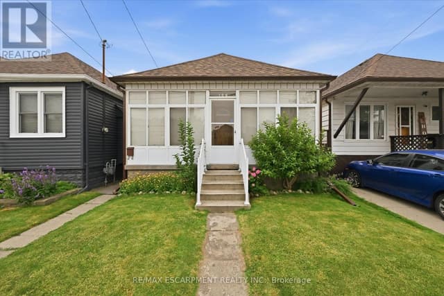 156 Hope Ave.