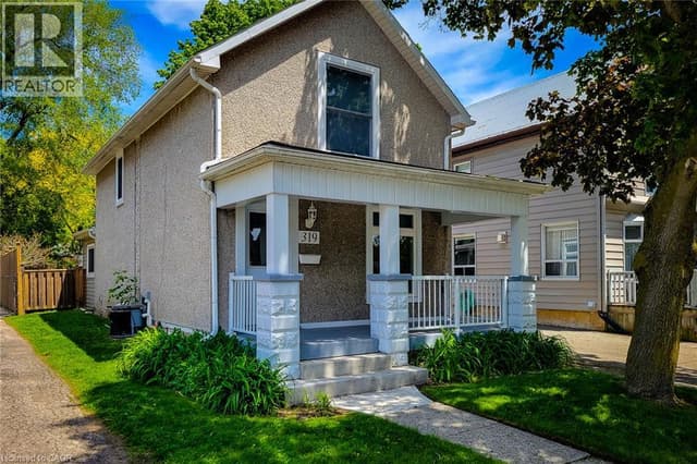 319 King St. W