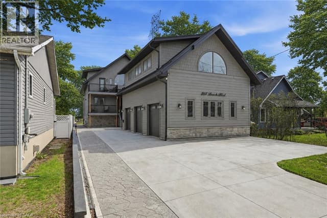 207 Beach Blvd.