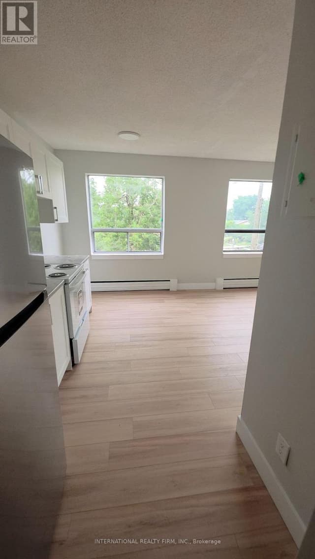 301 - 295 Melvin Ave.