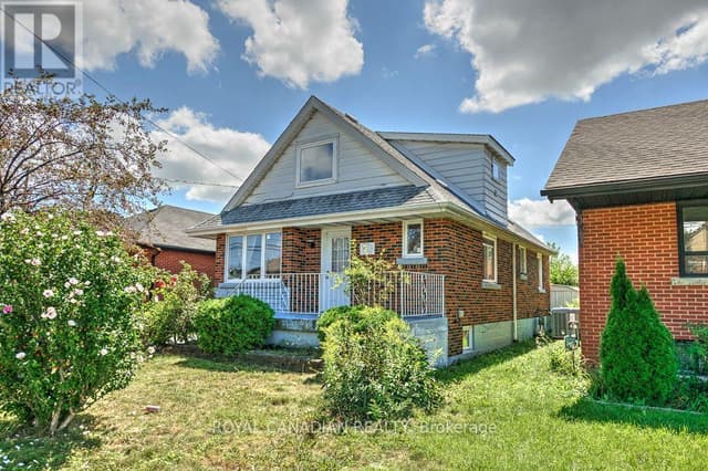 974 Queensdale Ave. E