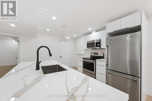 Bsmt Apt - 3872 Densbury Dr.