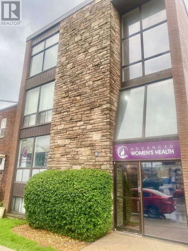 8 Stavebank Rd.
