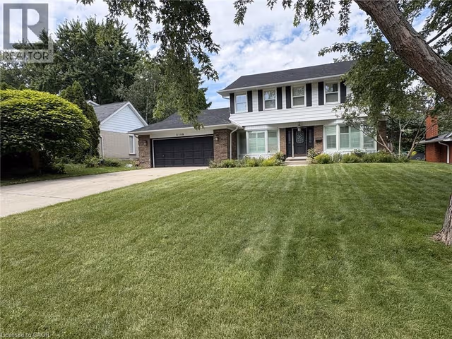 2109 Agincourt Cres.