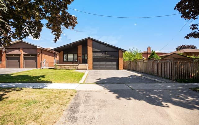 2221 Florian Rd. Mississauga On L5a 3y9