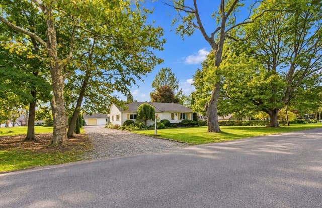 478 Johnson St. Niagara-on-the-lake On L0s 1j0