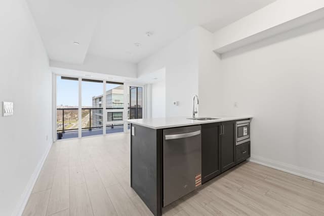 1035 Southdown Rd. 1812 Mississauga On L5j 0a2