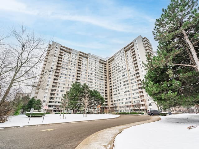 3590 Kaneff Cres. 1108 Mississauga On L5a 3x3