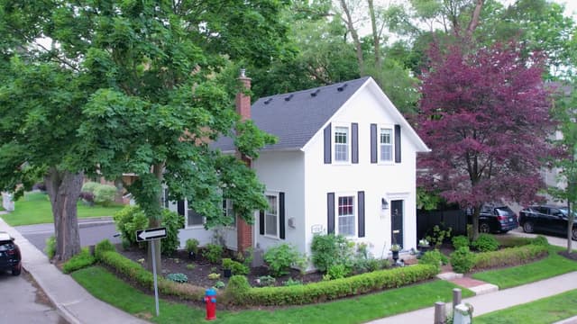 124 Chisholm St. Oakville On L6k 3j2