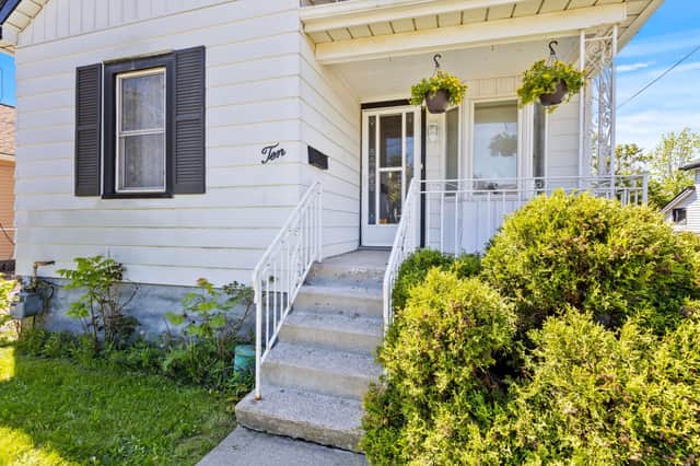 10 Monck St. St Catharines On L2s 1l6