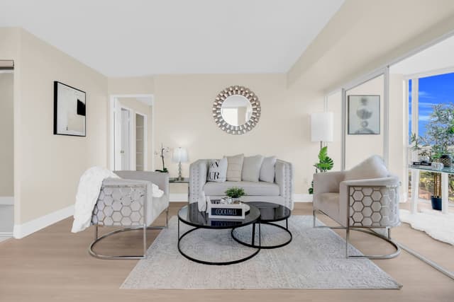 285 Enfield Pl. #2109 Mississauga On L5b 3y6