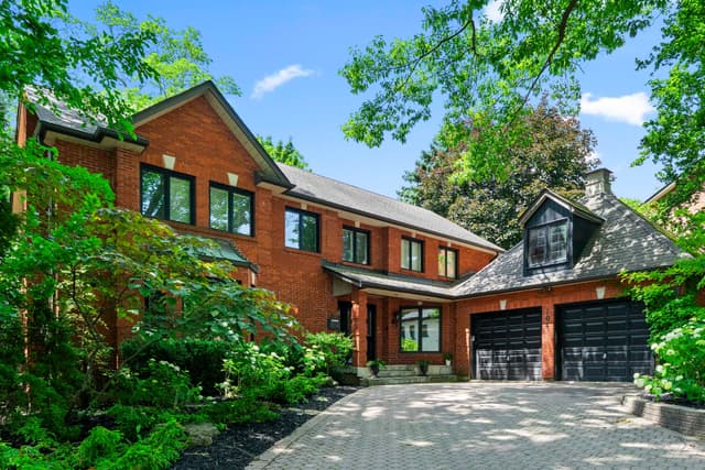 104 Whittington Pl. Oakville On L6k 3v9