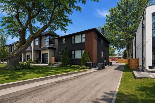 43 Broadview Ave. Mississauga On L5h 2s8