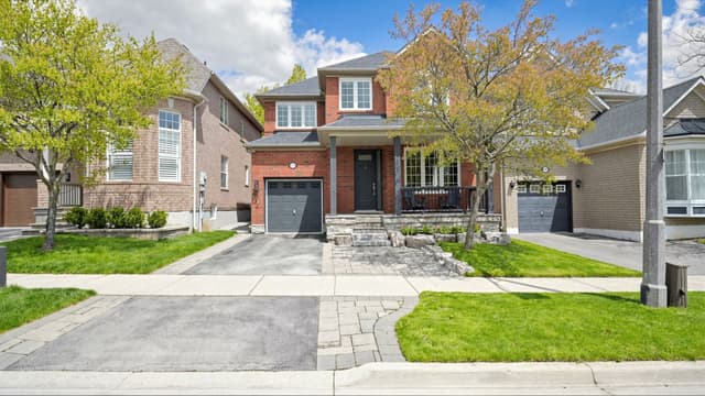 2440 Hollybrook Dr. Oakville On L6m 4s8