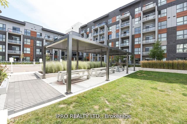 95 Dundas St W St. 004 Oakville On L6m 5n4