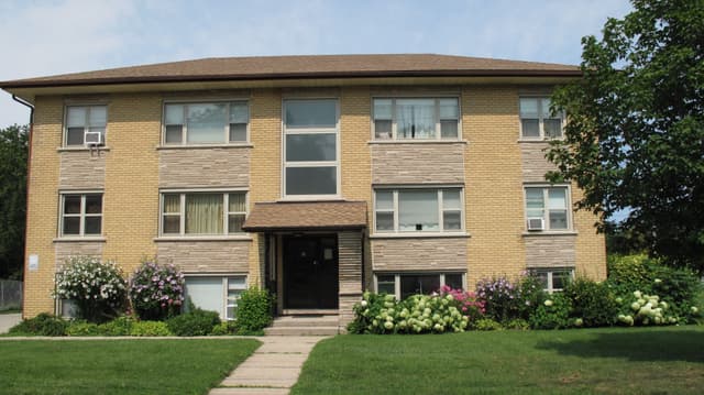 126 Waverley Dr. #6 Guelph On N1e 1g8