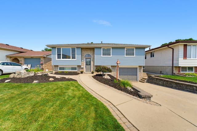 9 Carpenter Ave. Hamilton On L8e 2v2
