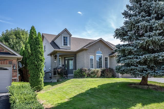 151 Moore Cres. Hamilton On L9g 4z9