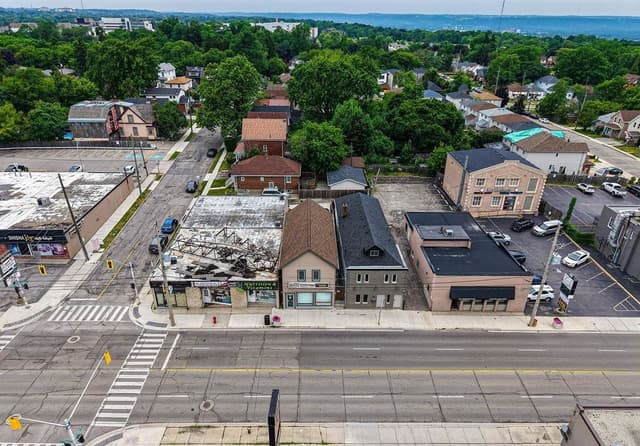 582 Upper James St. Hamilton On L9c 2y6