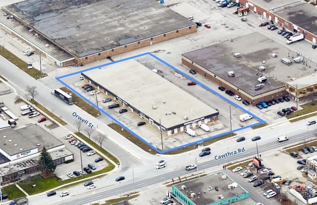 2390 Cawthra Rd. 8 Mississauga On L5a 2x1