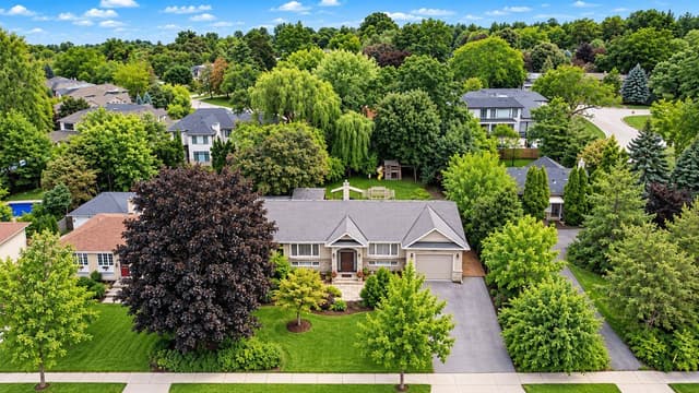 1422 Rebecca St. Oakville On L6l 1z5
