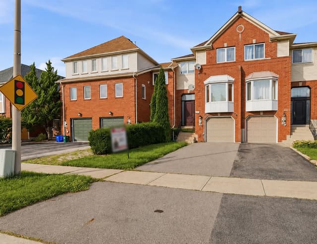 1199 Leewood Dr. Oakville On L6m 3b3