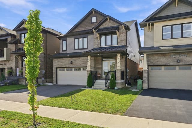 35 Royal Coachman Way Hamilton On L8j 0m2