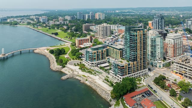 2060 Lakeshore Rd. 1802 Burlington On L7r 0g2