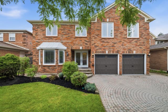 1356 Mapleridge Cres. Oakville On L6m 2g6