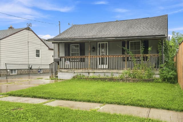 4 Hilda St. St Catharines On L2s 1z8
