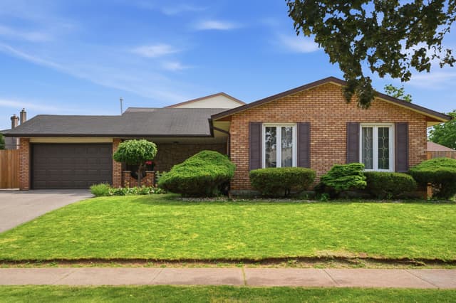 2 Loring Cres. Hamilton On L8e 3x3