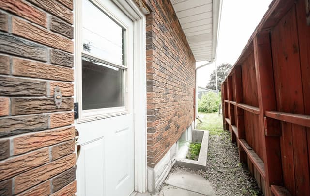 16 Eleanor (lower Level) Ct. Guelph On N1e 1s8