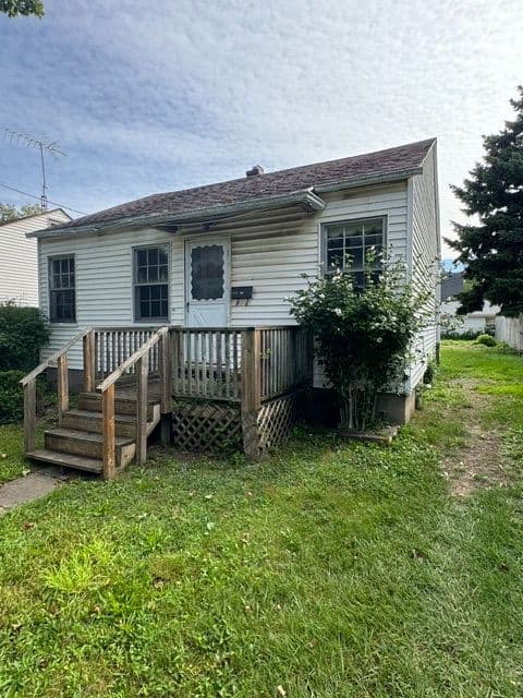 62 Shakespeare Ave. St Catharines On L2r 6k1