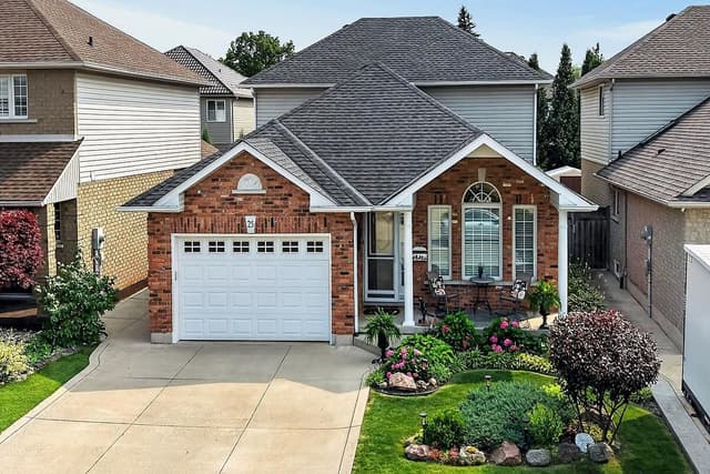 25 Eric Burke Ct. Hamilton On L9a 5j9