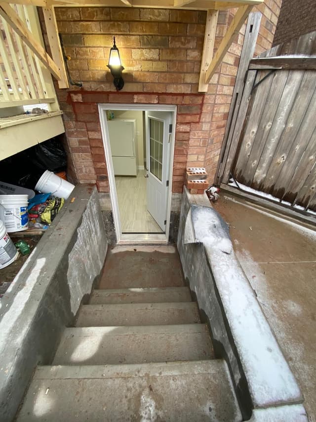 1664 Norris Circle Lower Milton On L9t 6a3