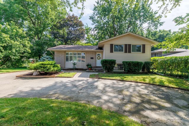 206 Parnell Rd. St Catharines On L2m 1v6