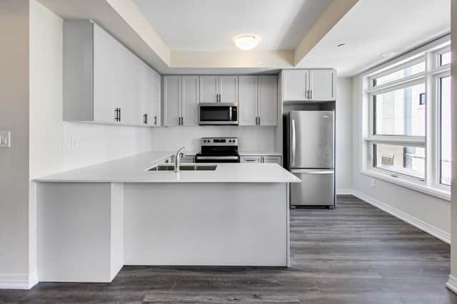1585 Rose Way 114 Milton On L9e 0j2