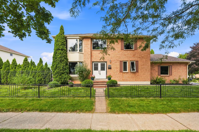 138 Livingston Ave. Grimsby On L3m 4x1