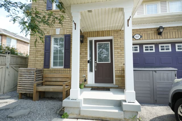 657 Thompson Rd. S Upper Milton On L9t 5w8