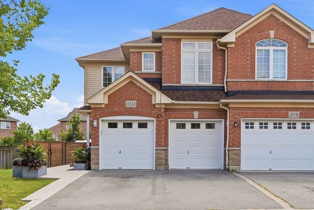 2033 Redstone Cres. Oakville On L6m 5b2