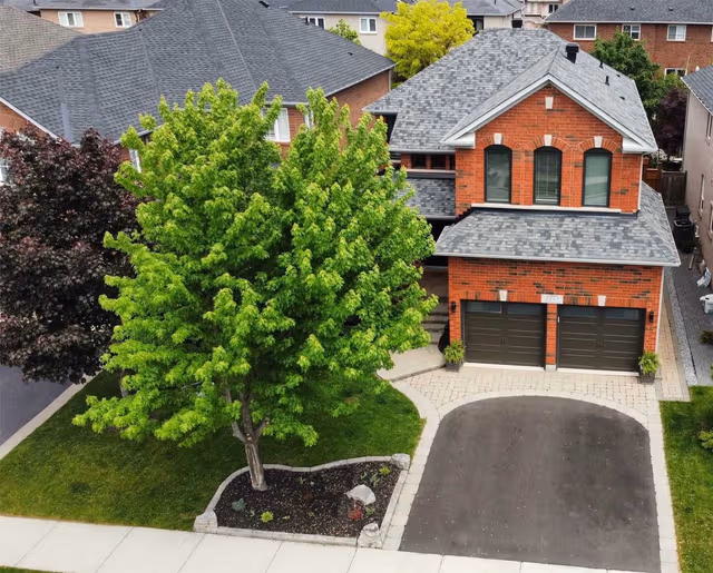 2463 Parkglen Ave. Oakville On L6m 4y7