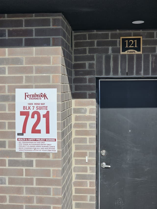 1589 Rose Way 121 Milton On L9e 1n4