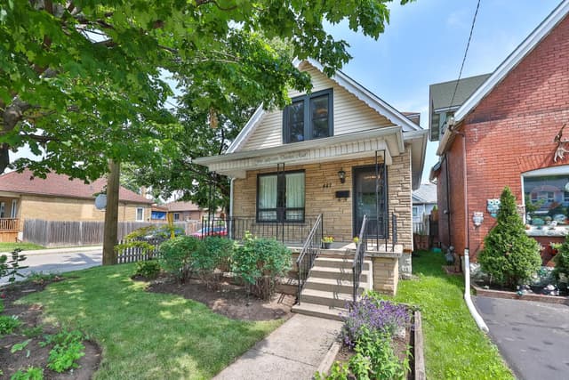487 Dunsmure Rd. Hamilton On L8h 1g8