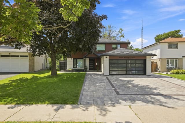 3328 Riverspray Cres. Mississauga On L4y 3m4