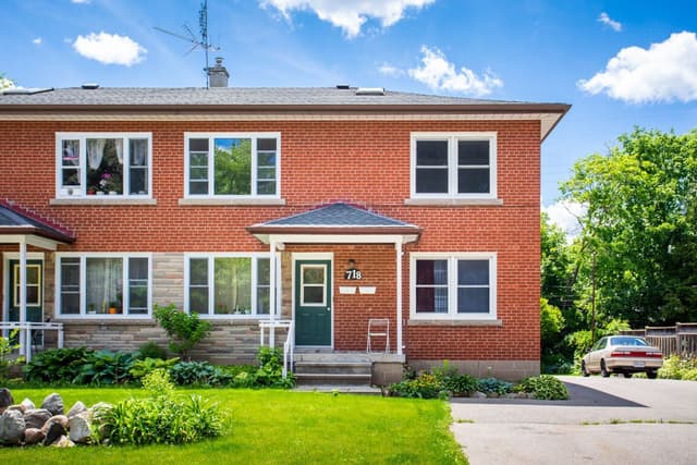 718 Ross St. 2 Burlington On L7s 1s2